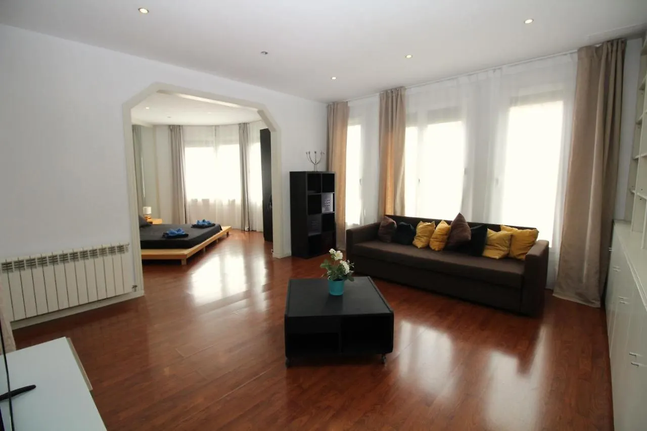 Kwatera prywatna Rooms Corsega Barcelona